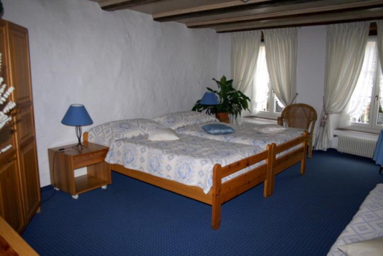Hotel Zum Alten Schweizer Twann Habitación foto